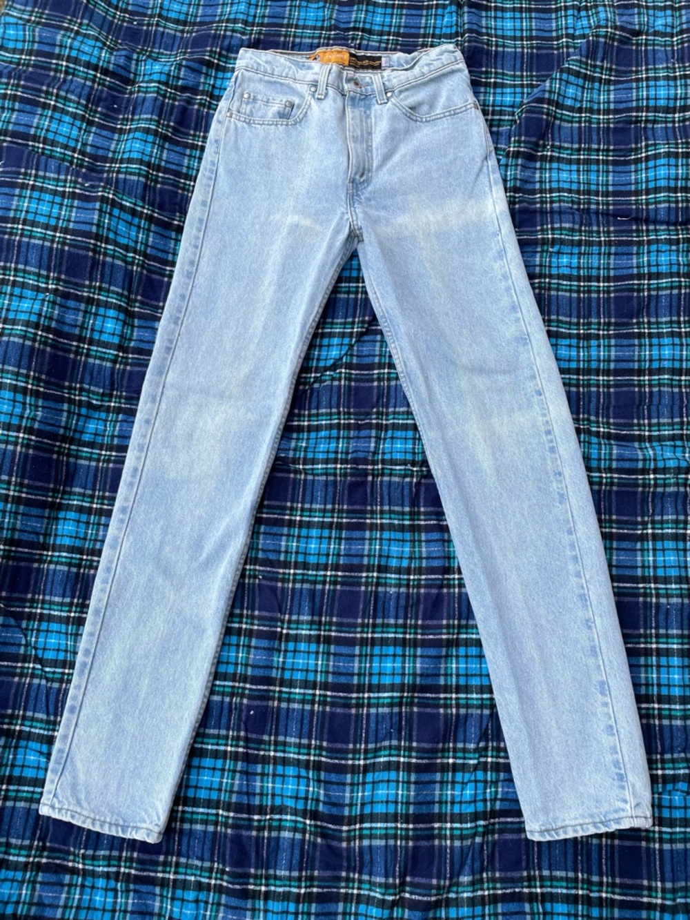 Levi’s 525s | Vintage Silver Tab Distressed Long Slim Tapered Jeans 1994 - Picture 3 of 9